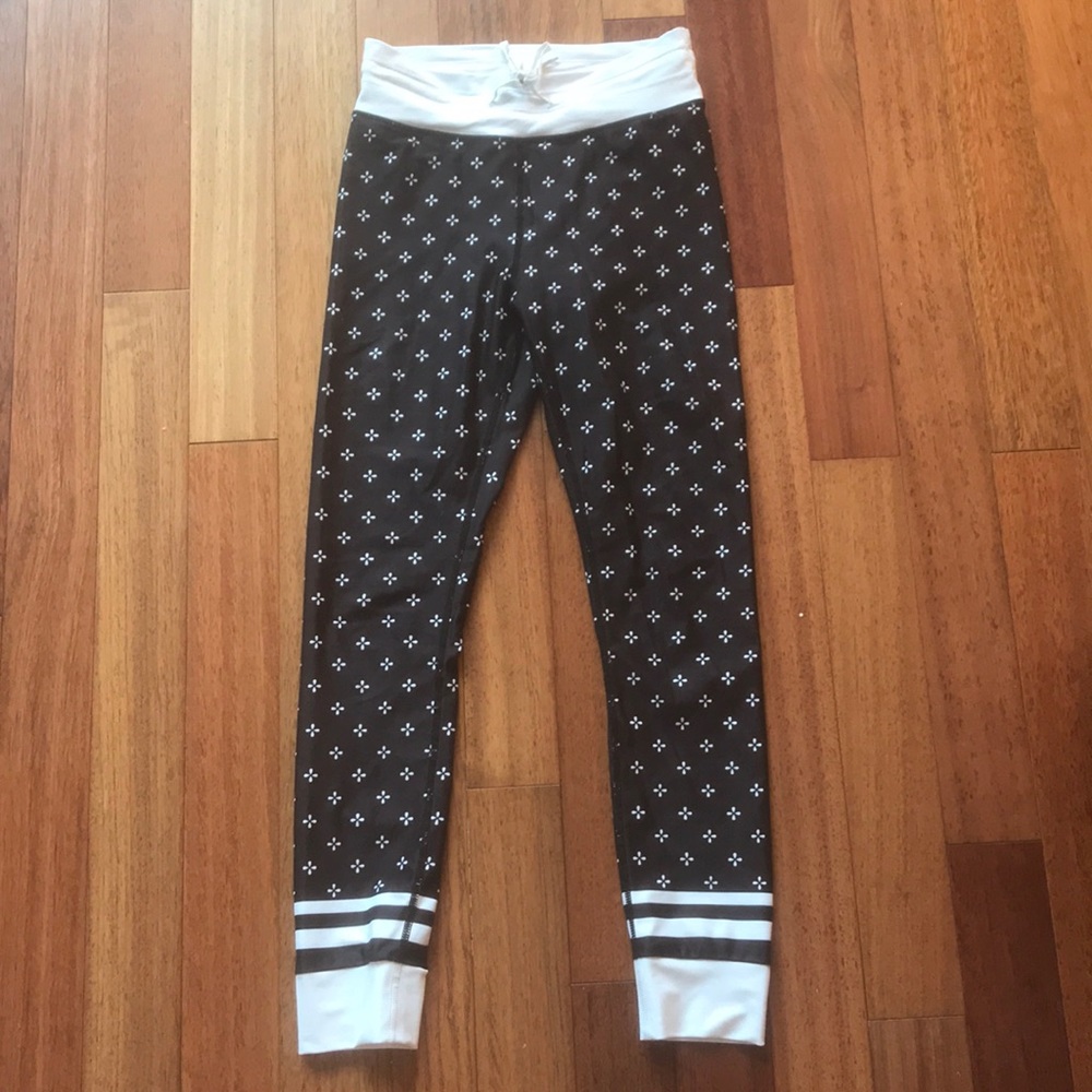 White Jasmine Leggings Midnight Clover Print